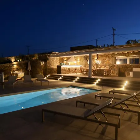 Iakinthos At Mykonian Kazarte Luxury