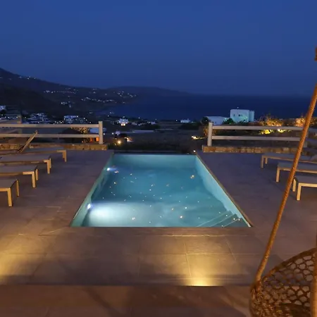 Iakinthos At Mykonian Kazarte Luxury Villa