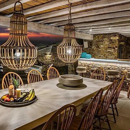 Iakinthos At Mykonian Kazarte Luxury